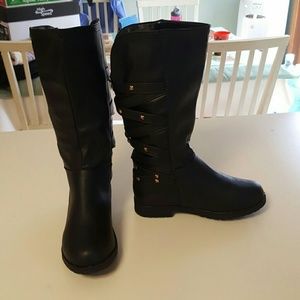 Girls Fashion boot NWOT