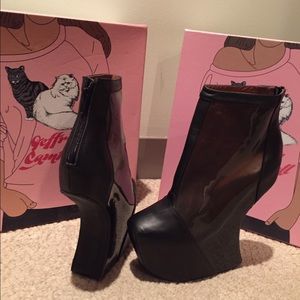 Jeffrey Cambpell Moonwalk Sz8