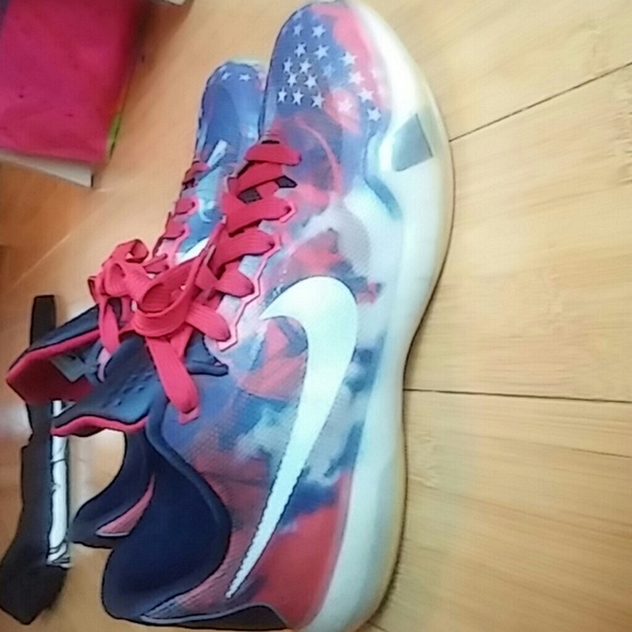 kobe 4th of july shoes