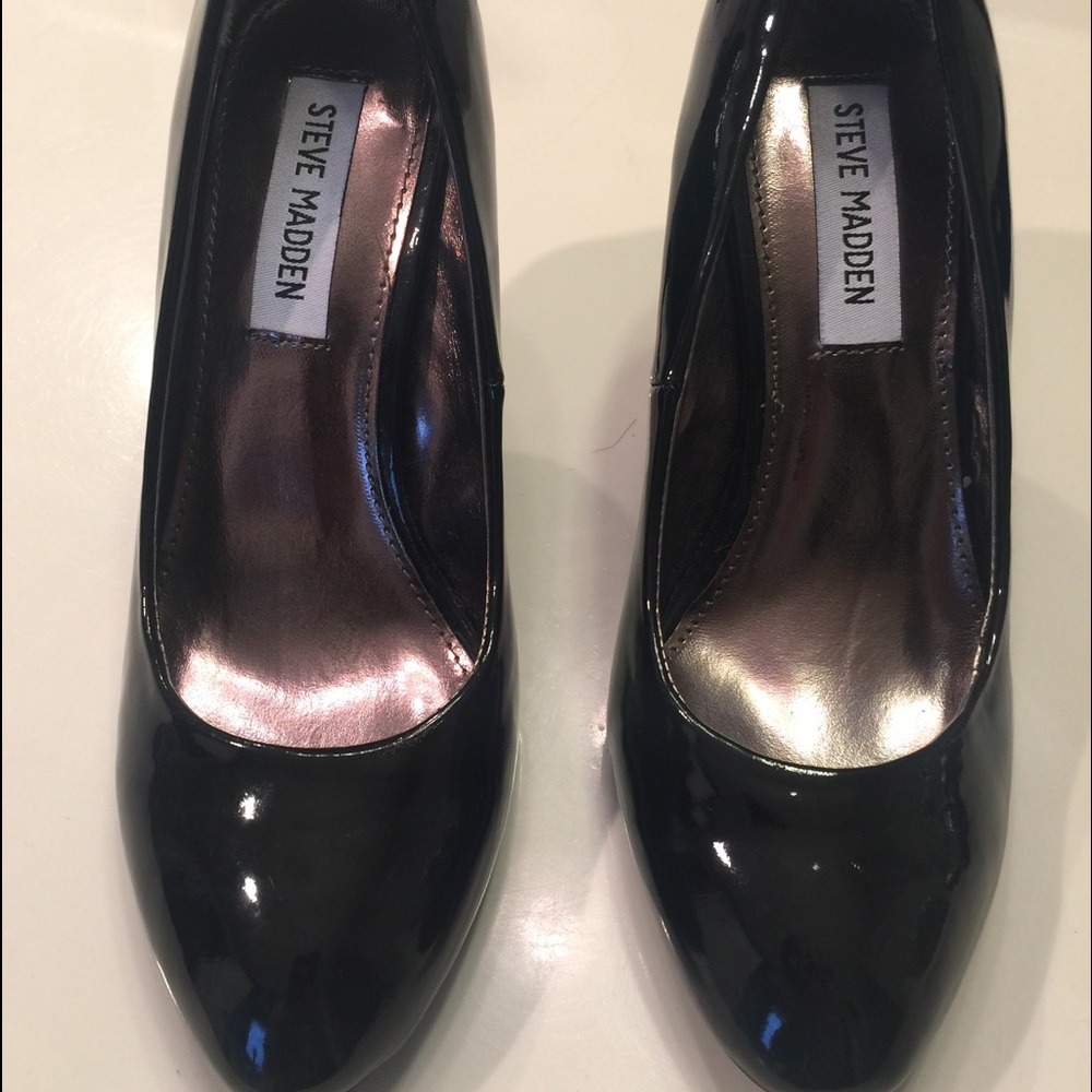 Steve Madden Black Heels - 6M