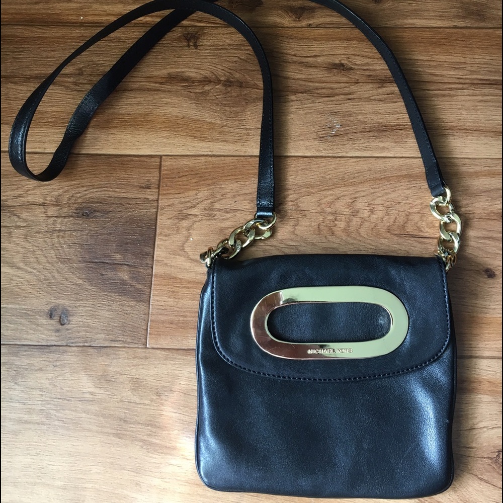 Michael Michael Kors crossbody bag. 💯 %authentic