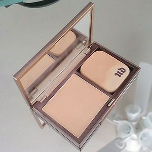 Urban Decay powder Foundation