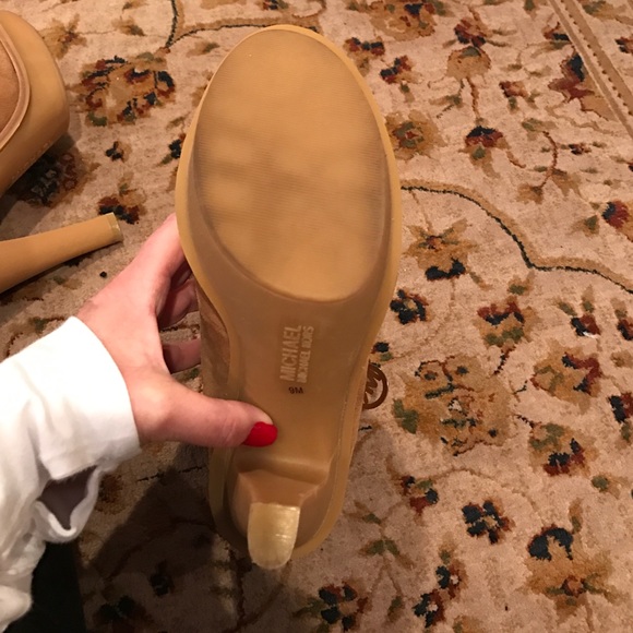 Michael Kors booties - Picture 4 of 4