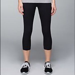 Lululemon luxtreme crops