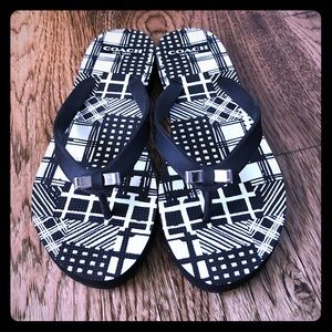 Coach flip flops