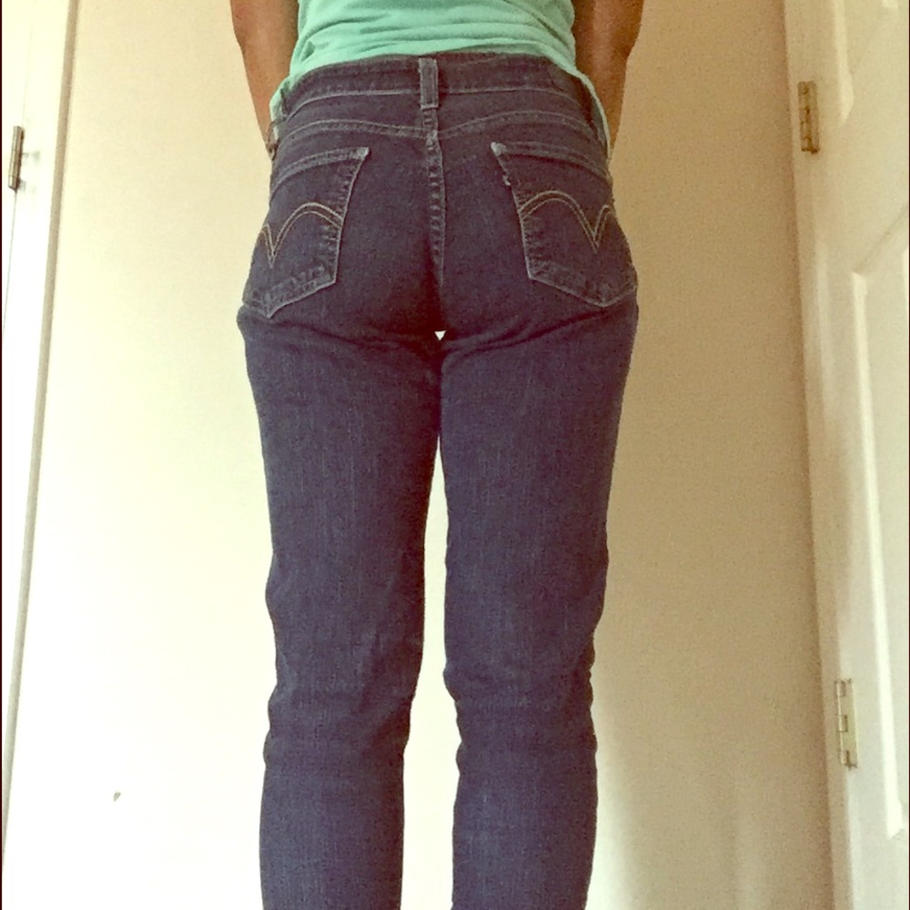 LEVI SKINNY JEANS !!💋
