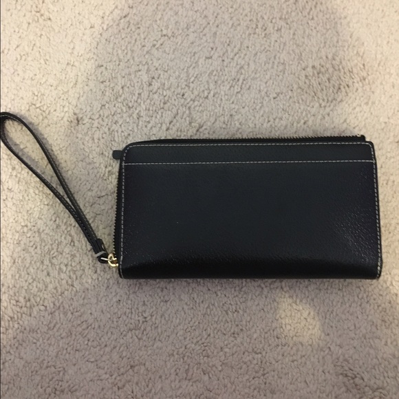 black kate spade wristlet - Picture 3 of 3