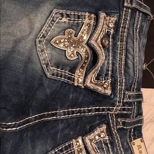 Kia super bling rock revivals 27*32