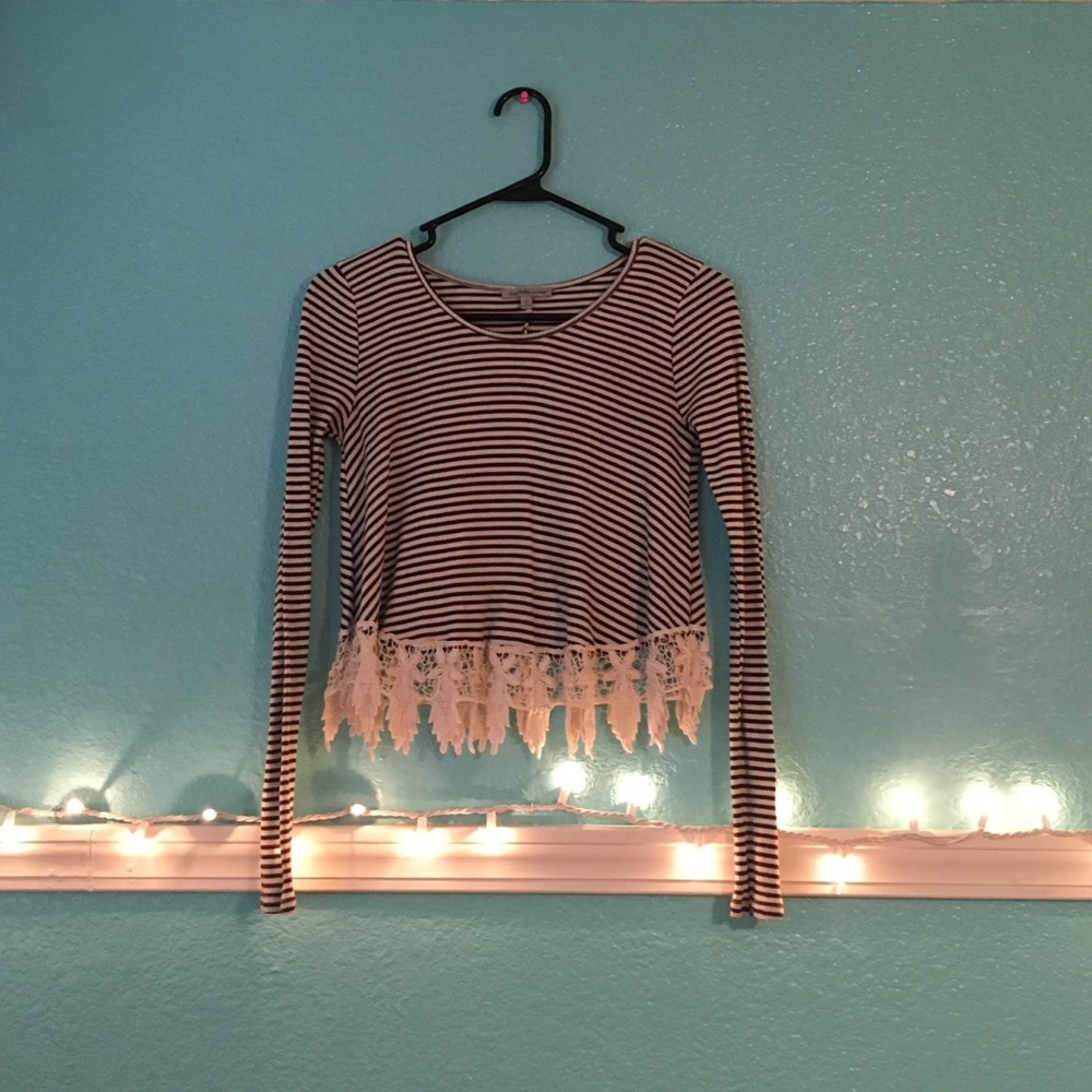 Long sleeve crop top