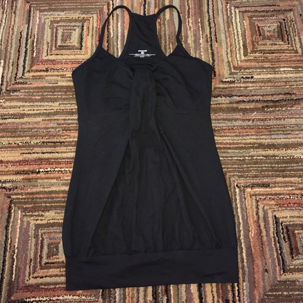 Patagonia workout top size extra small