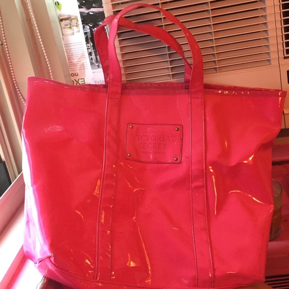 A VICTORIA SECRET hot pink shiny Beach bag - Picture 1 of 1