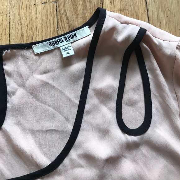 Daniel Rainn Blouse - Picture 2 of 4