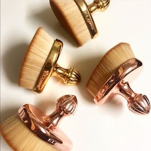 Meet your Posher, Ginger