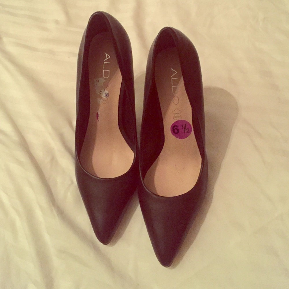 Aldo black pumps