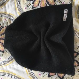 Ruched black Neff beanie!