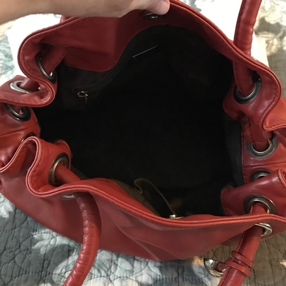 Vintage Authentic Furla leather bag. - Picture 3 of 6