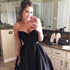 sherri hill prom dress