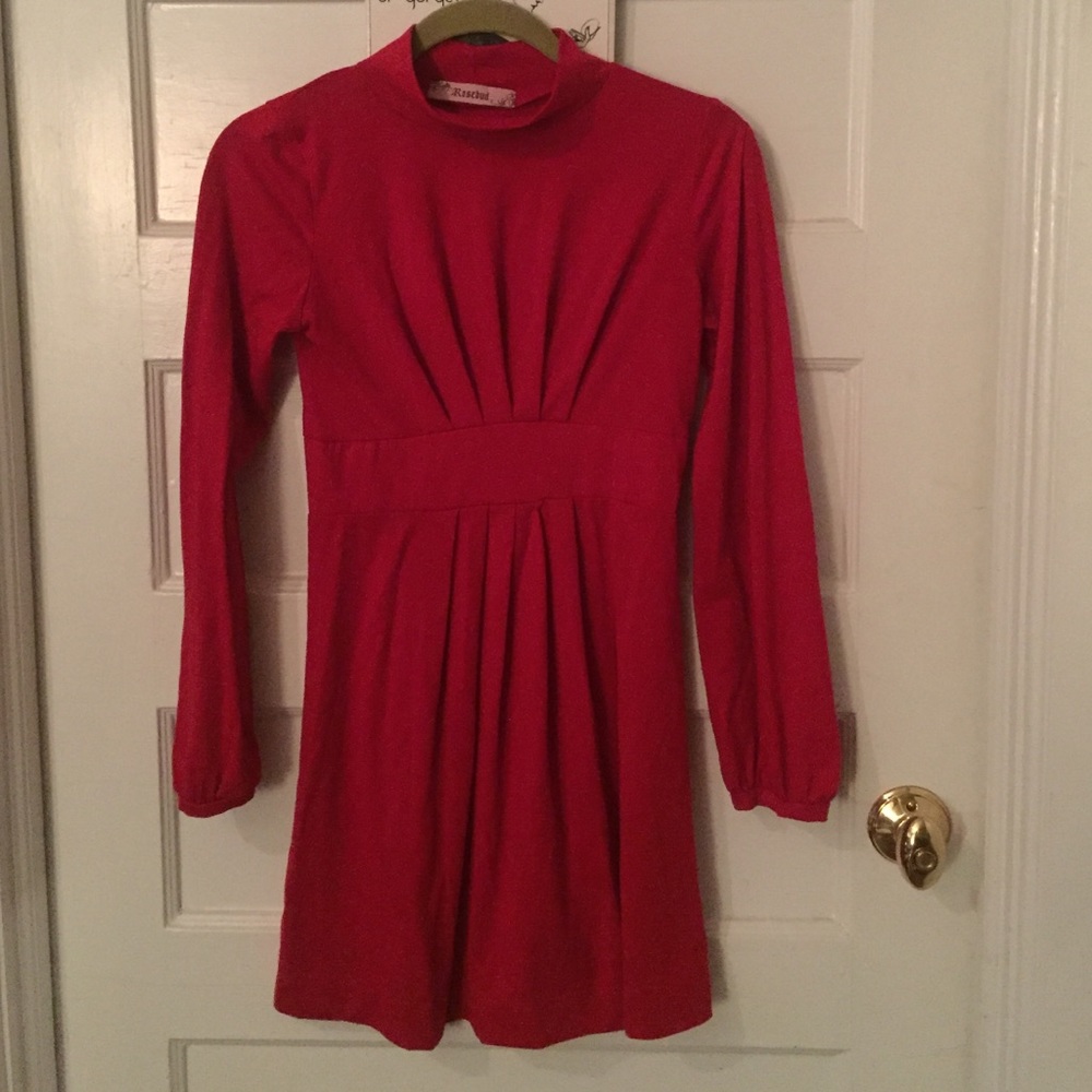 Long sleeve red cotton dress