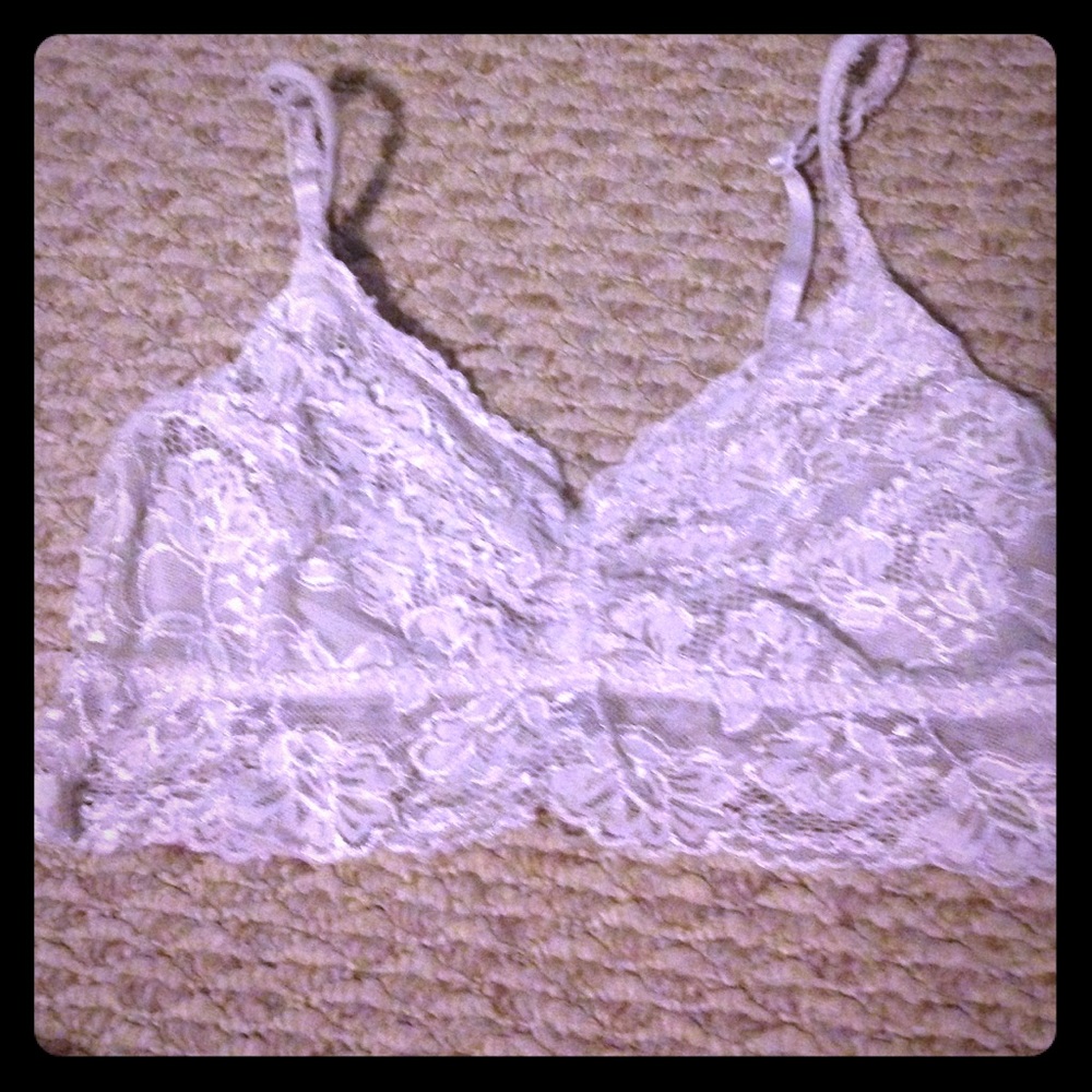 Large lace bra