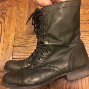 Steve Madden Black Troopa Boots - Size 9