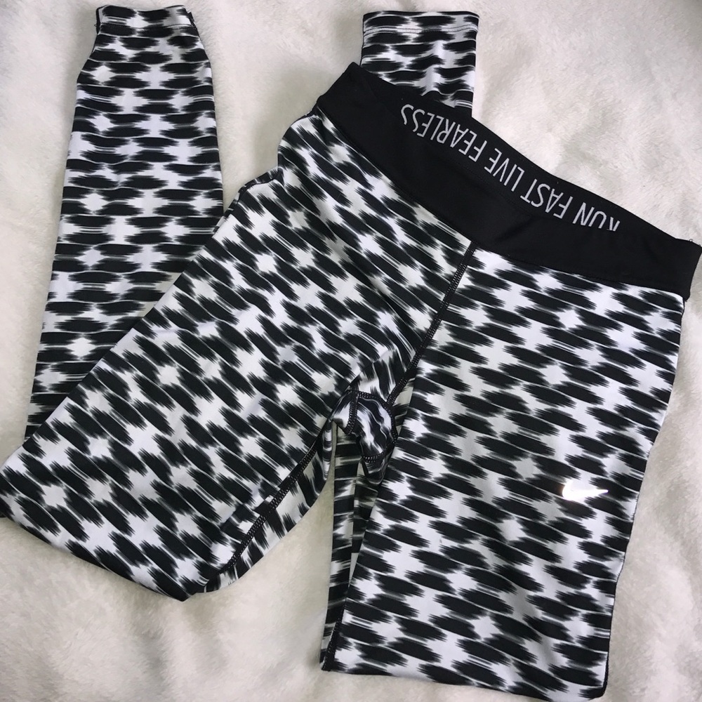 Nike dri fit women's leggings