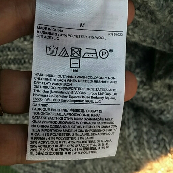 Banana Republic Hi low sweater.  Worn a few times. - Picture 4 of 5