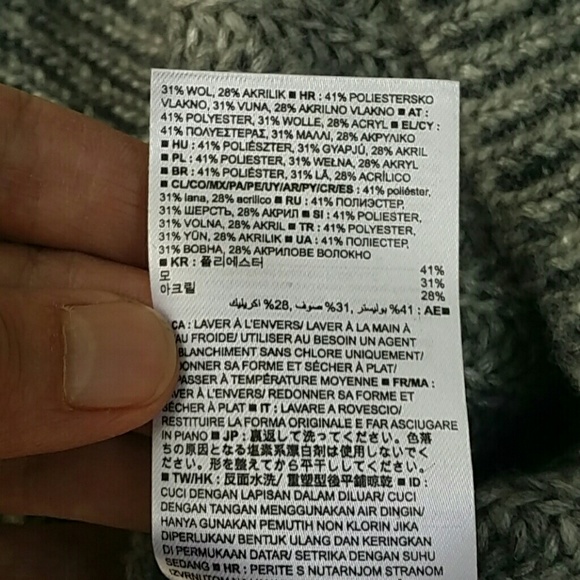 Banana Republic Hi low sweater.  Worn a few times. - Picture 5 of 5