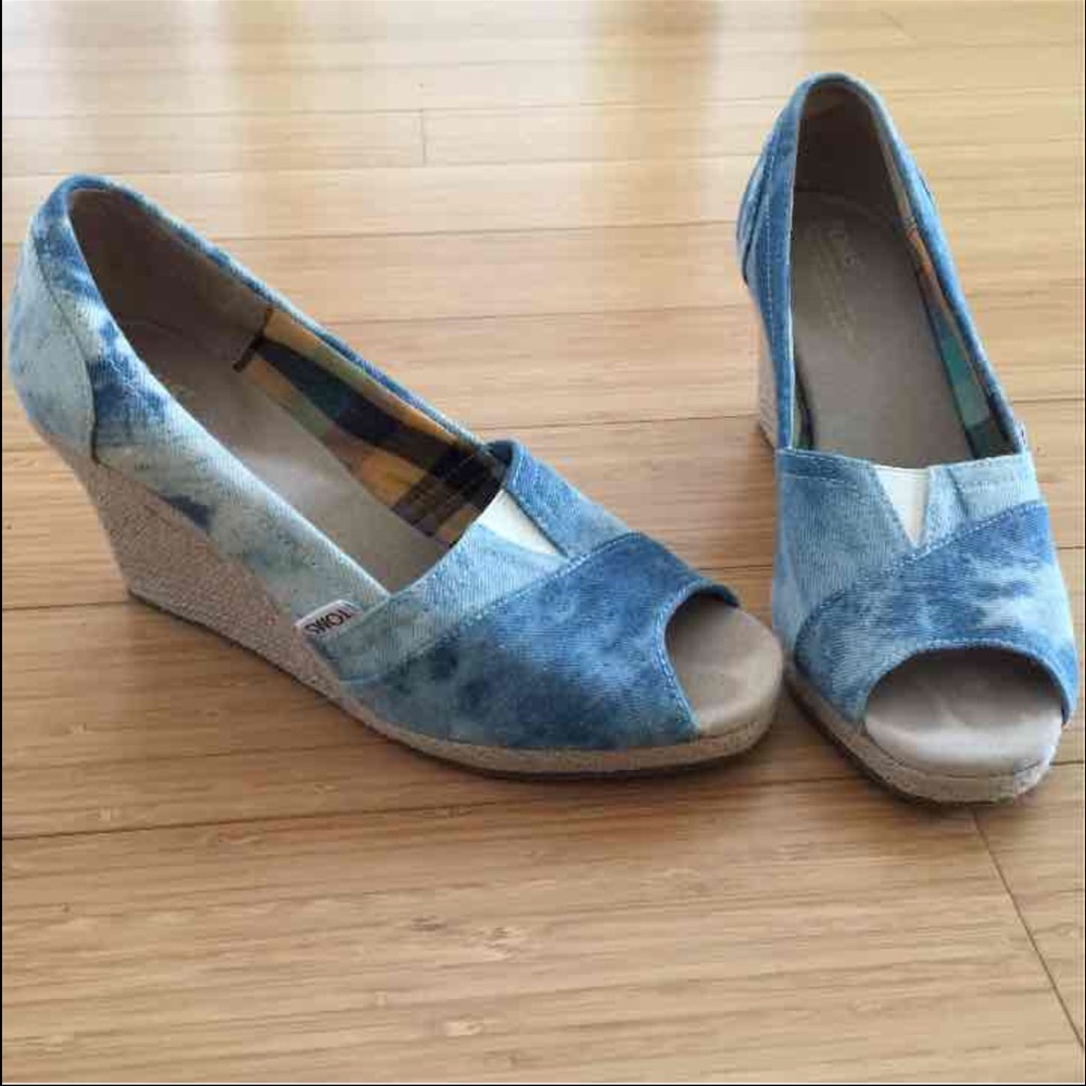 TOMS wedges 7.5