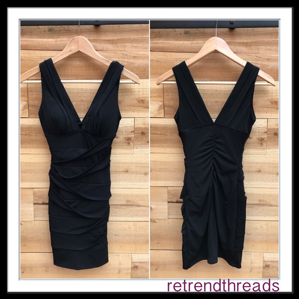 Super sexy little black dress!