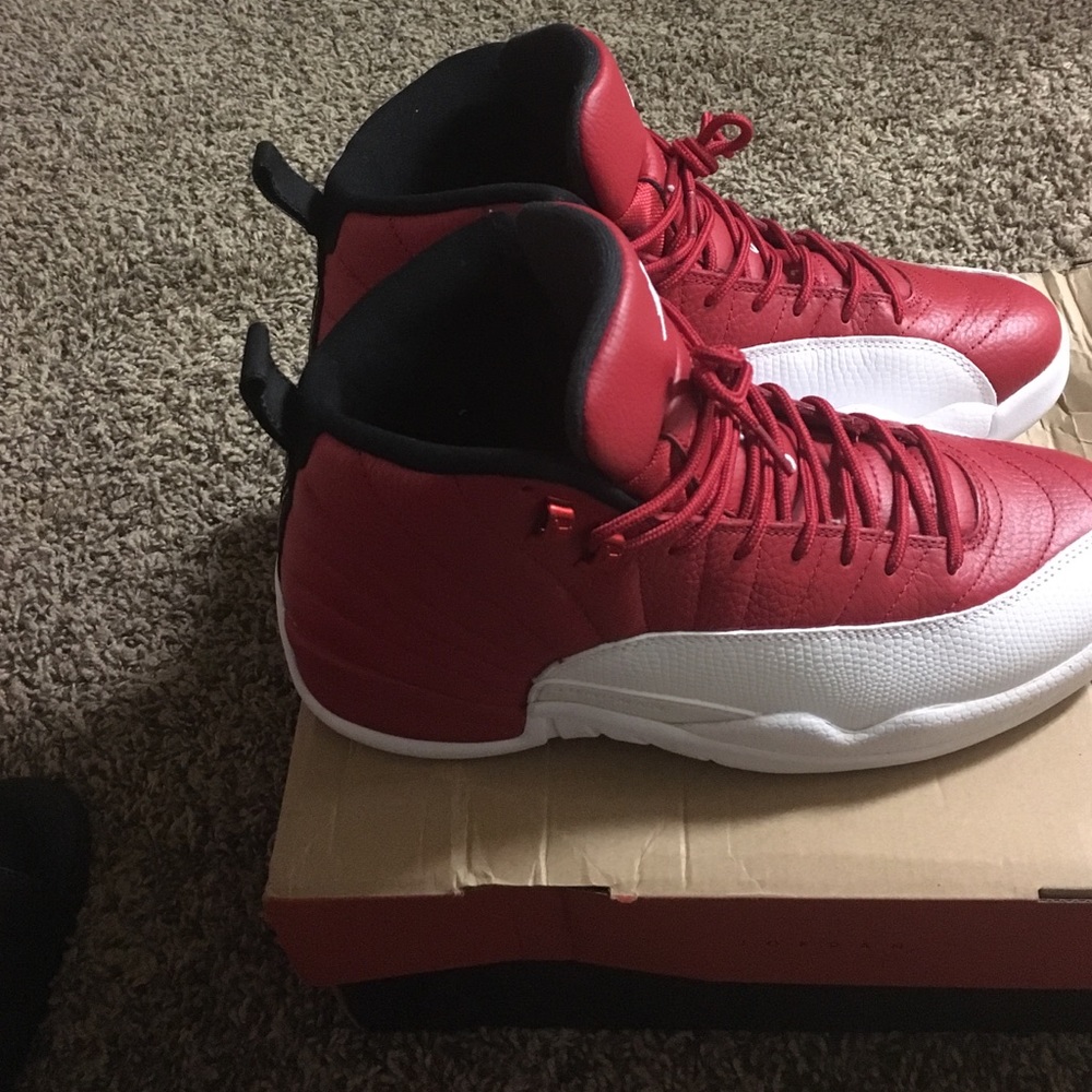 Retro Jordan 12 Gym Red size 11