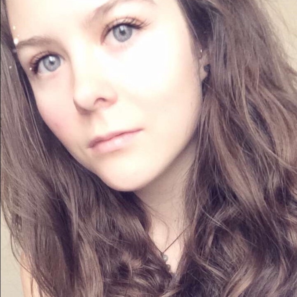 Meet your Posher, Kelly