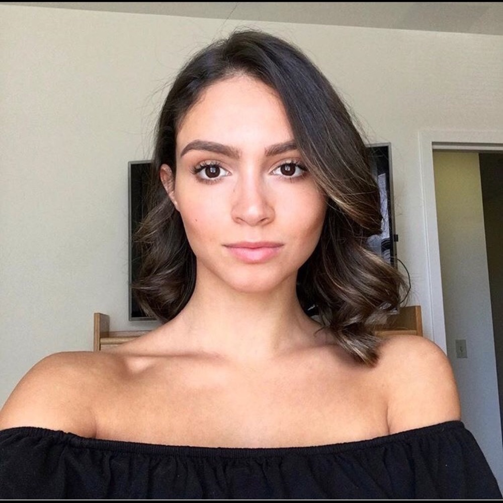 Meet your Posher, Dynalee