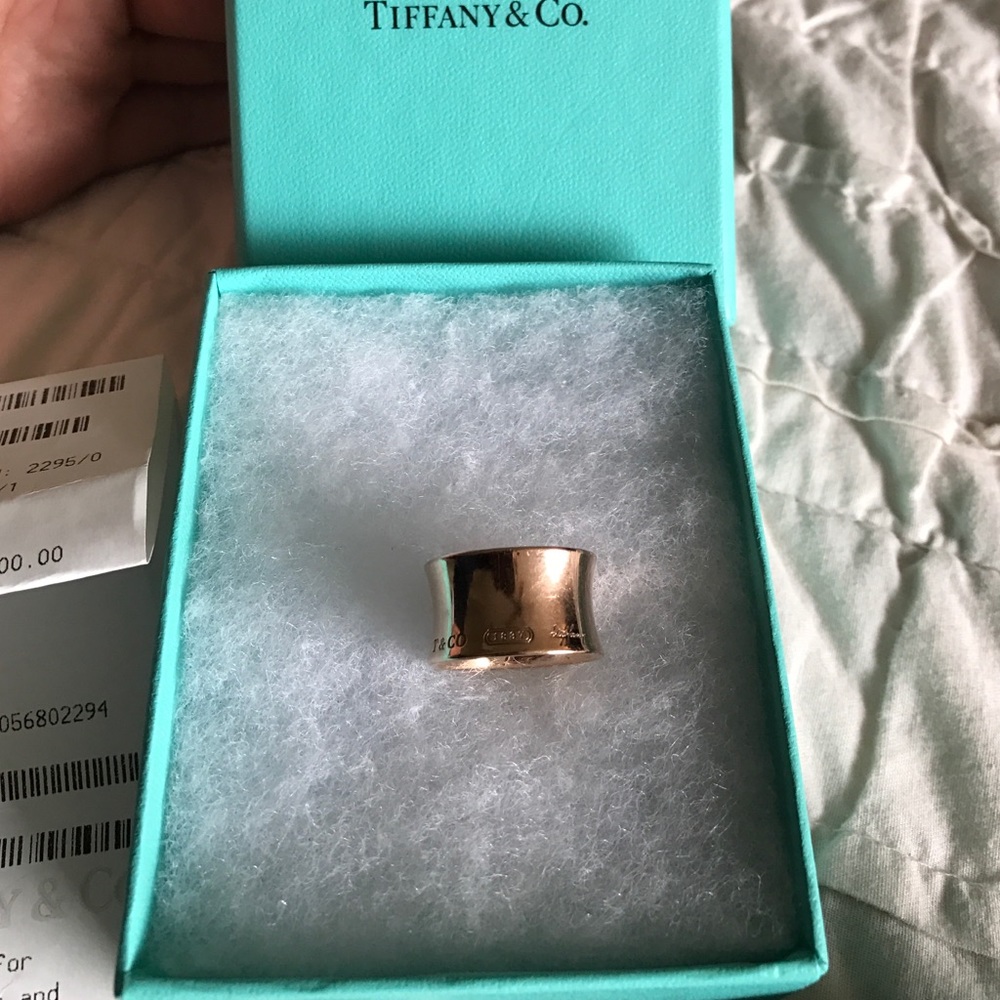 Tiffany & Co. ROSE GOLD ring