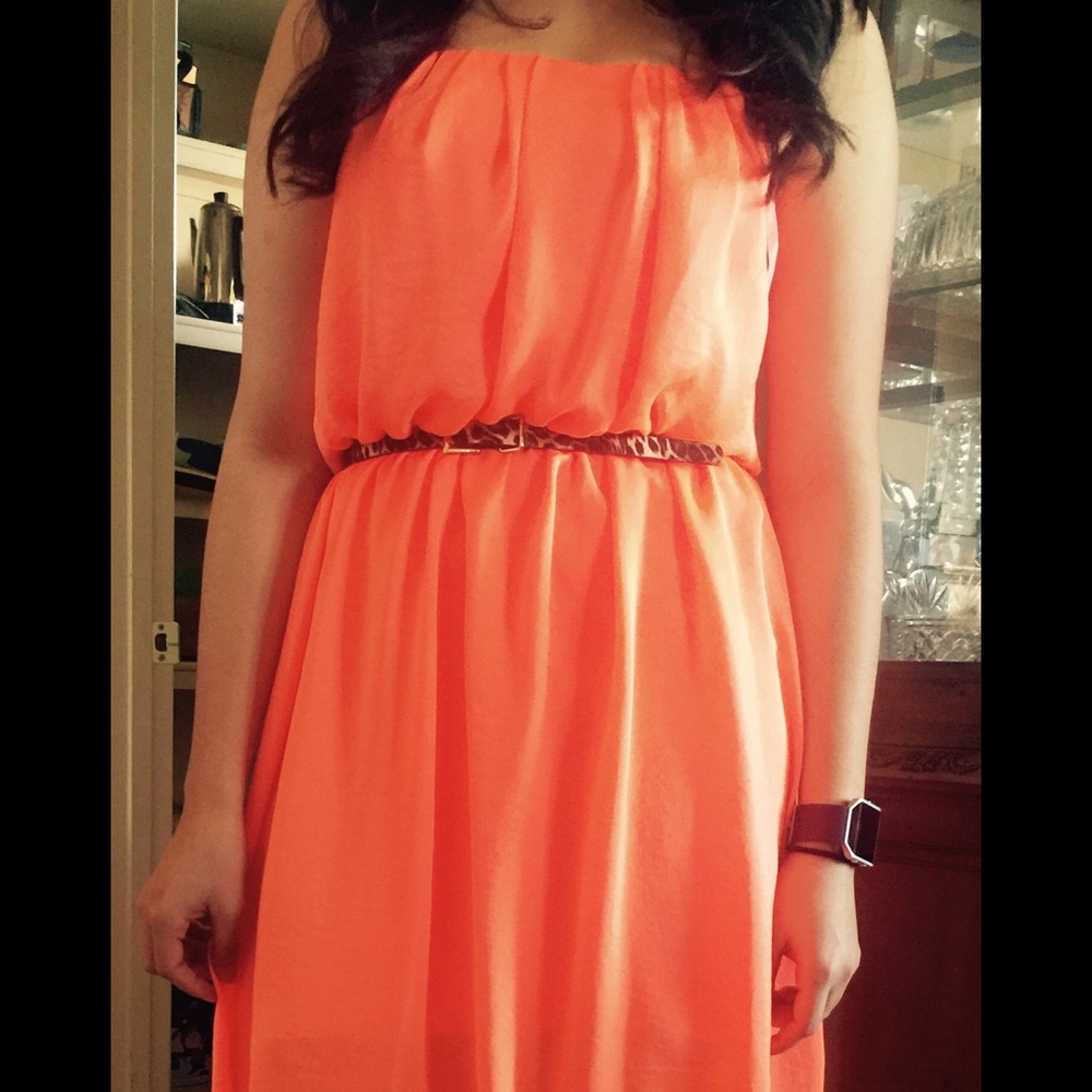 Melon color strapless dress!