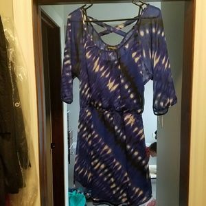Three-quarter length sleeve dress