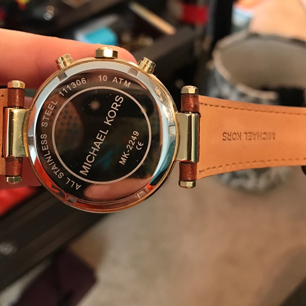 Mk Watch - image 3