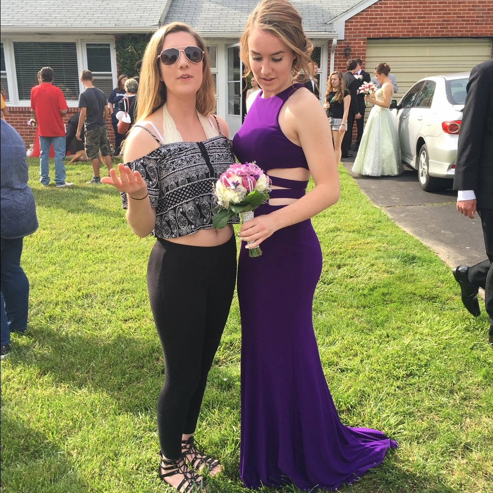 Meet your Posher, Megan