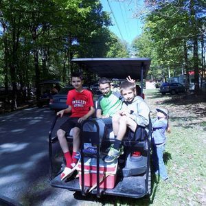 Meet your Posher, Dominic