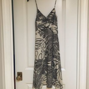 Silk spaghetti strap. Cream/black. Knee length.