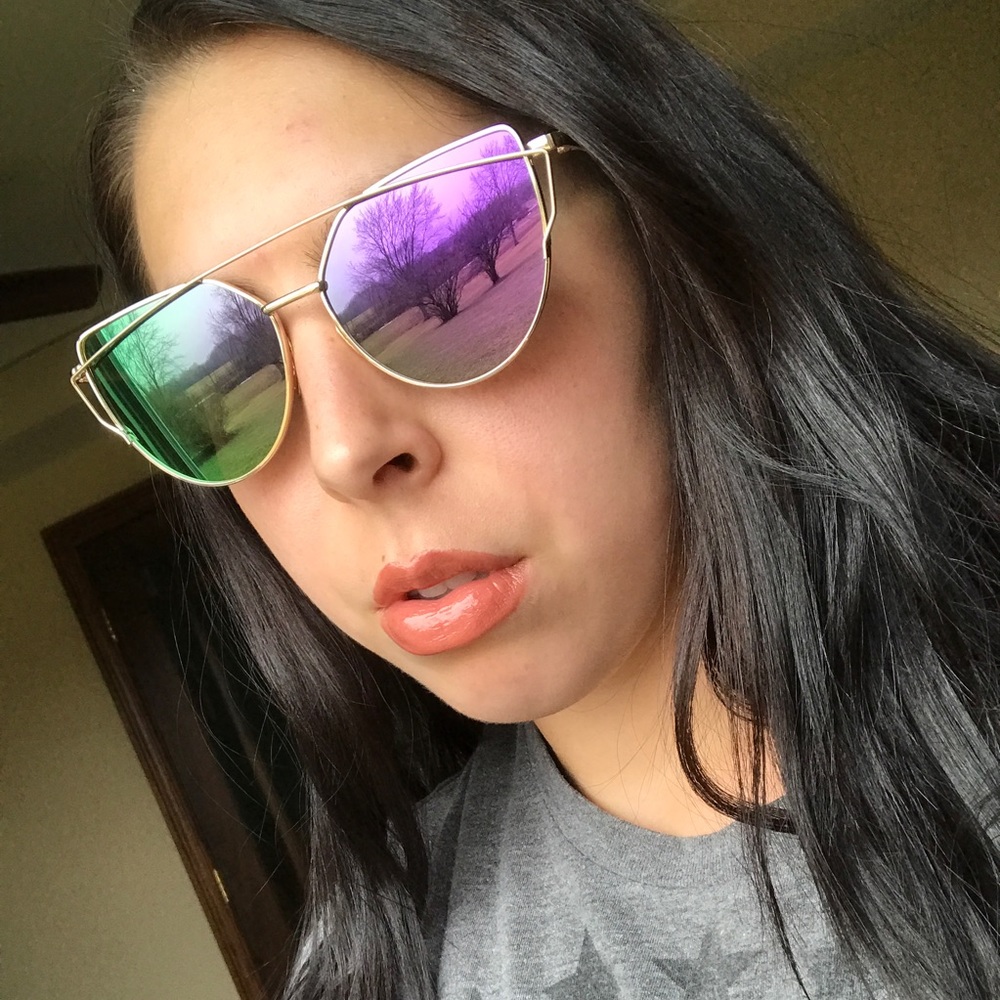 SOLD OUT || Purple mirror sunglasses - Picture 3 of 3