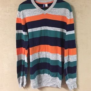 Men's Sz L H&M vneck sweater. Great condition.
