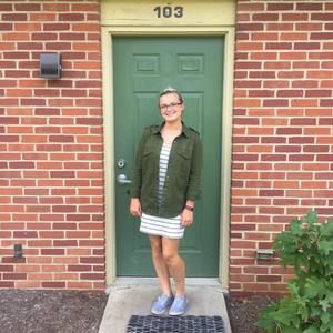Meet your Posher, Caroline