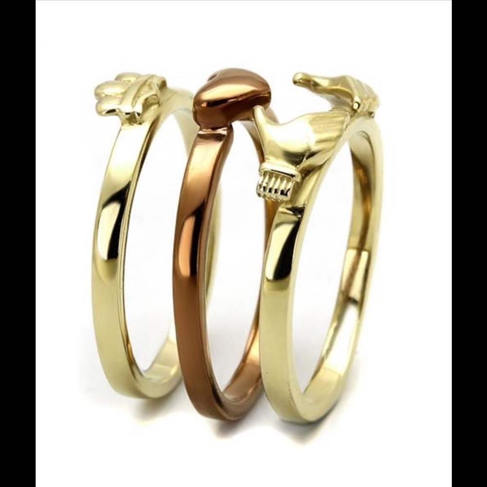 IRISH   WEDDING RING ! St . Patricks☘️ - Picture 3 of 3
