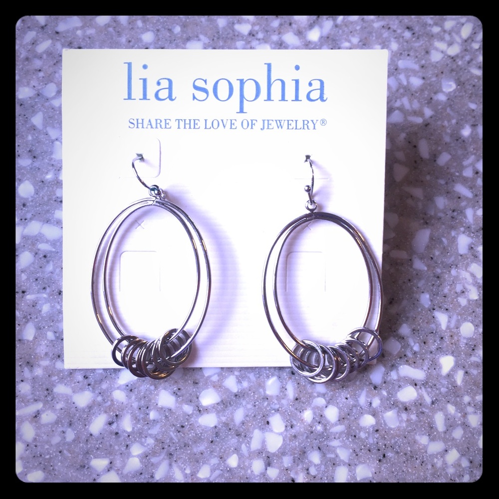 Lia Sophia BNWT earring