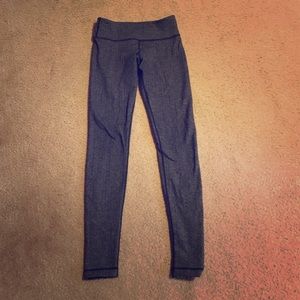 Lululemon "wunderunder" yoga pants. Sz 2