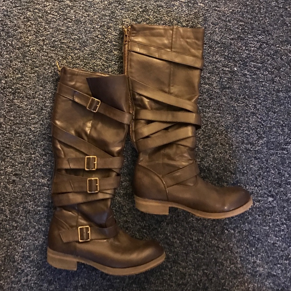 Tall brown riding boots size 7.5