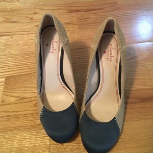 Plenty wedge woven heel