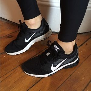 Nike Zoomfly Running Sneakers