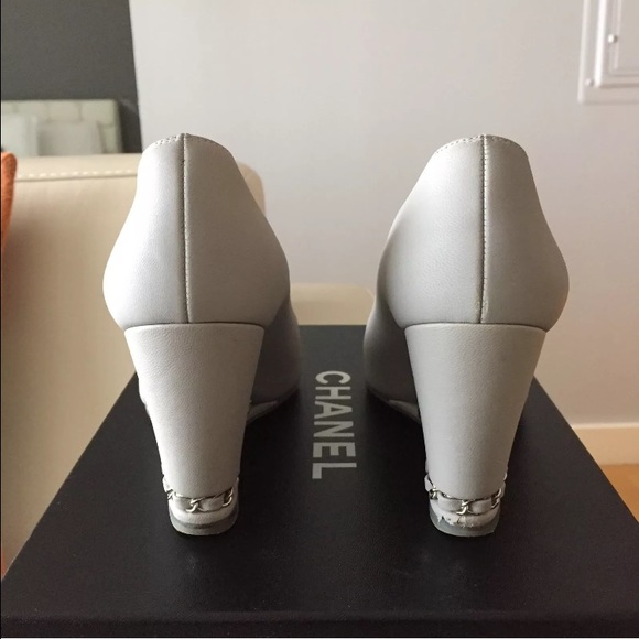 SOLD Auth Chanel Cap Toe Wedge Pumps With Chain - Picture 4 of 4