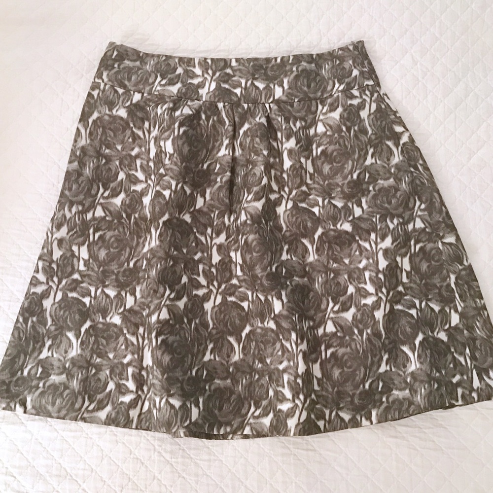 EUC J. Crew Belle Skirt in Sketchbook Roses, sz 10
